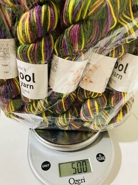 10NWT Fancy Wool Yarn 490+g 85% Australian Wool 10% Camel 🐪 5% Anti-Pilling Fibe